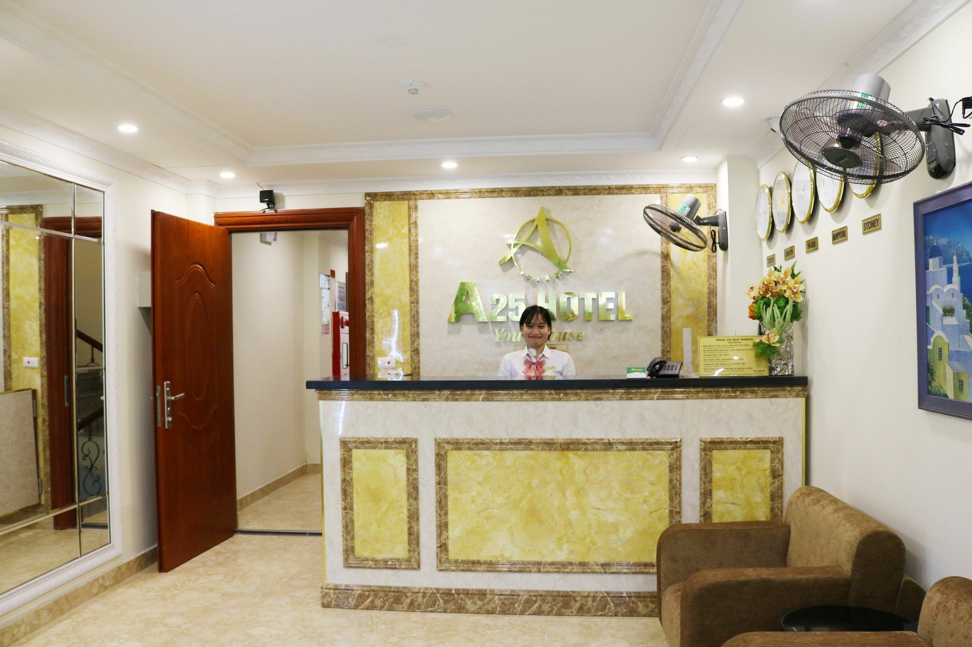 A25 Hotel - 109 Truc Bach Hanoi Bagian luar foto